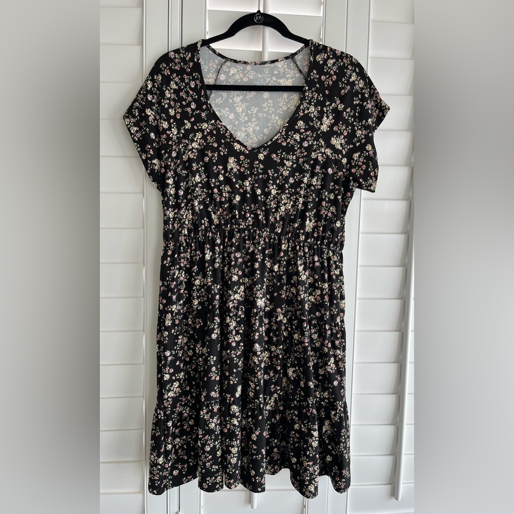 NO BOUNDARIES Floral Black Dress V-Neck Flutter Sleeves Size XXL